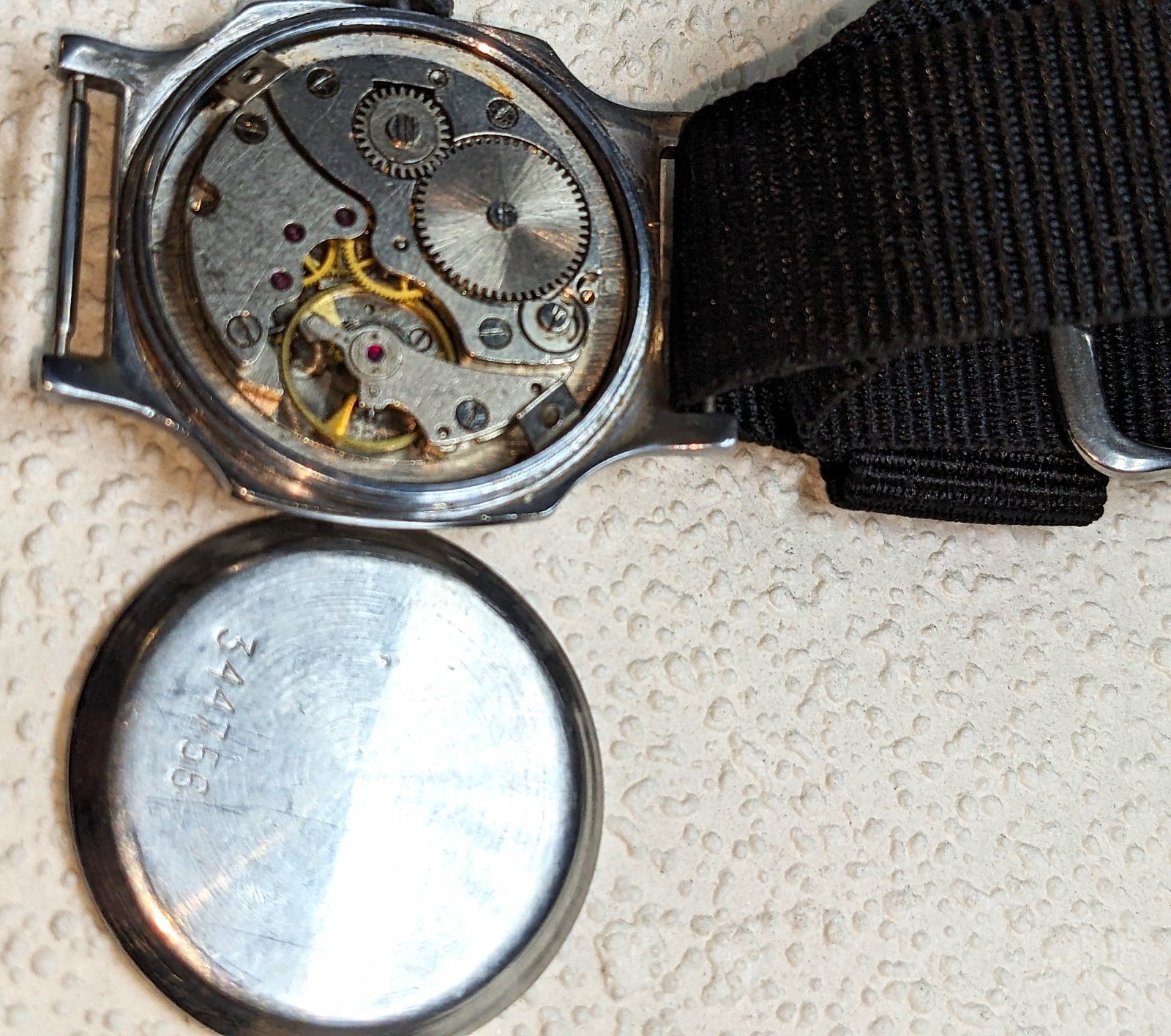 VINTAGE SOVIET RUSSIAN POBEDA (ZIM) WATCH 15 jewels m. 2602