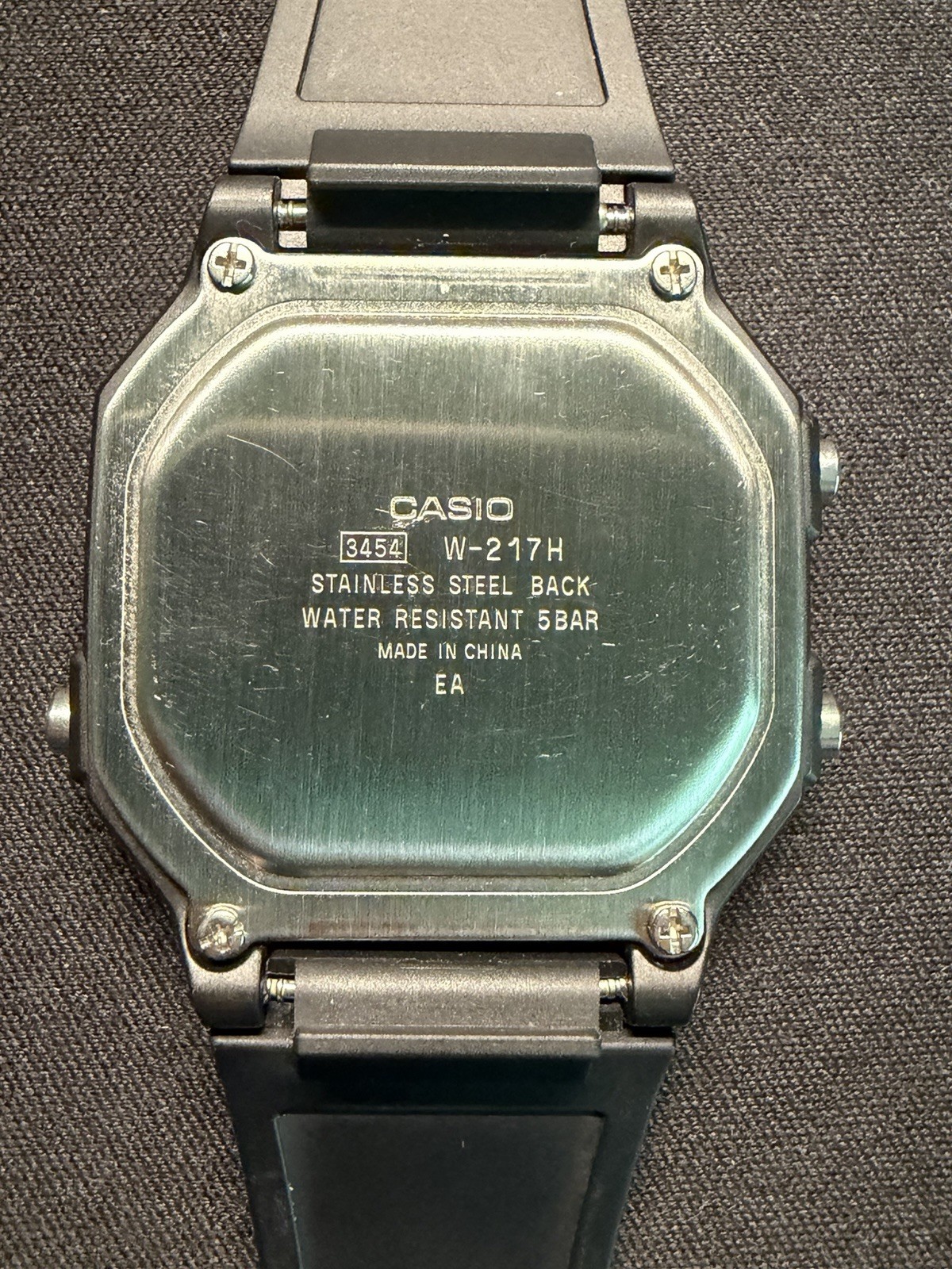 Casio Illuminator W-127H Men’s Digital Quartz Watch – Rubber Strap, Works Great!