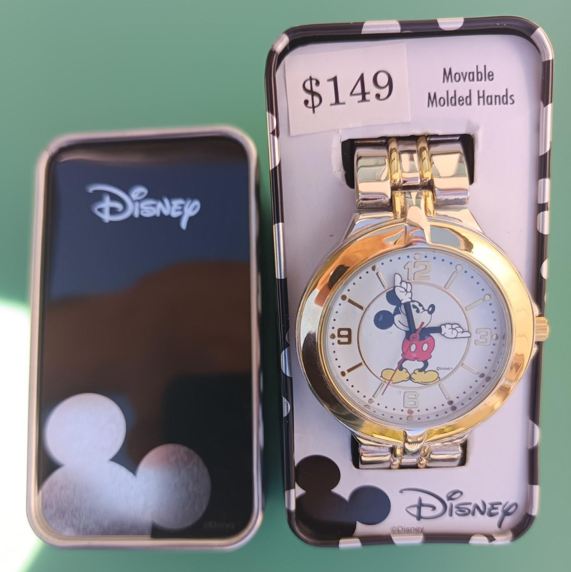 Discontinued Vintage New MCK168 Disney Mickey Mouse Watch Free Ship