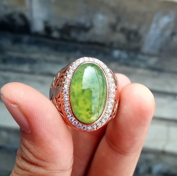 Sterling Silver 100% Natural-Green Idocrase(Lumut Aceh)INDONESIA(RING07)