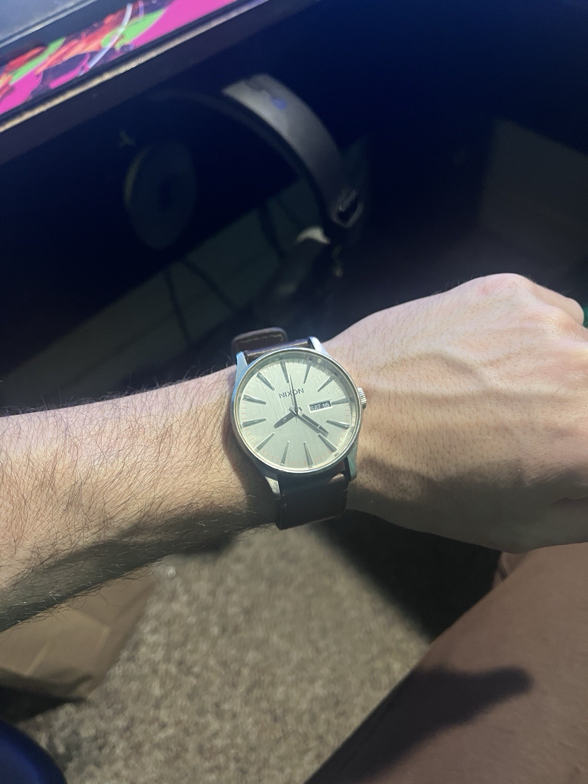 4 Nixon Watches!! Gold , Black , Brown , Green !