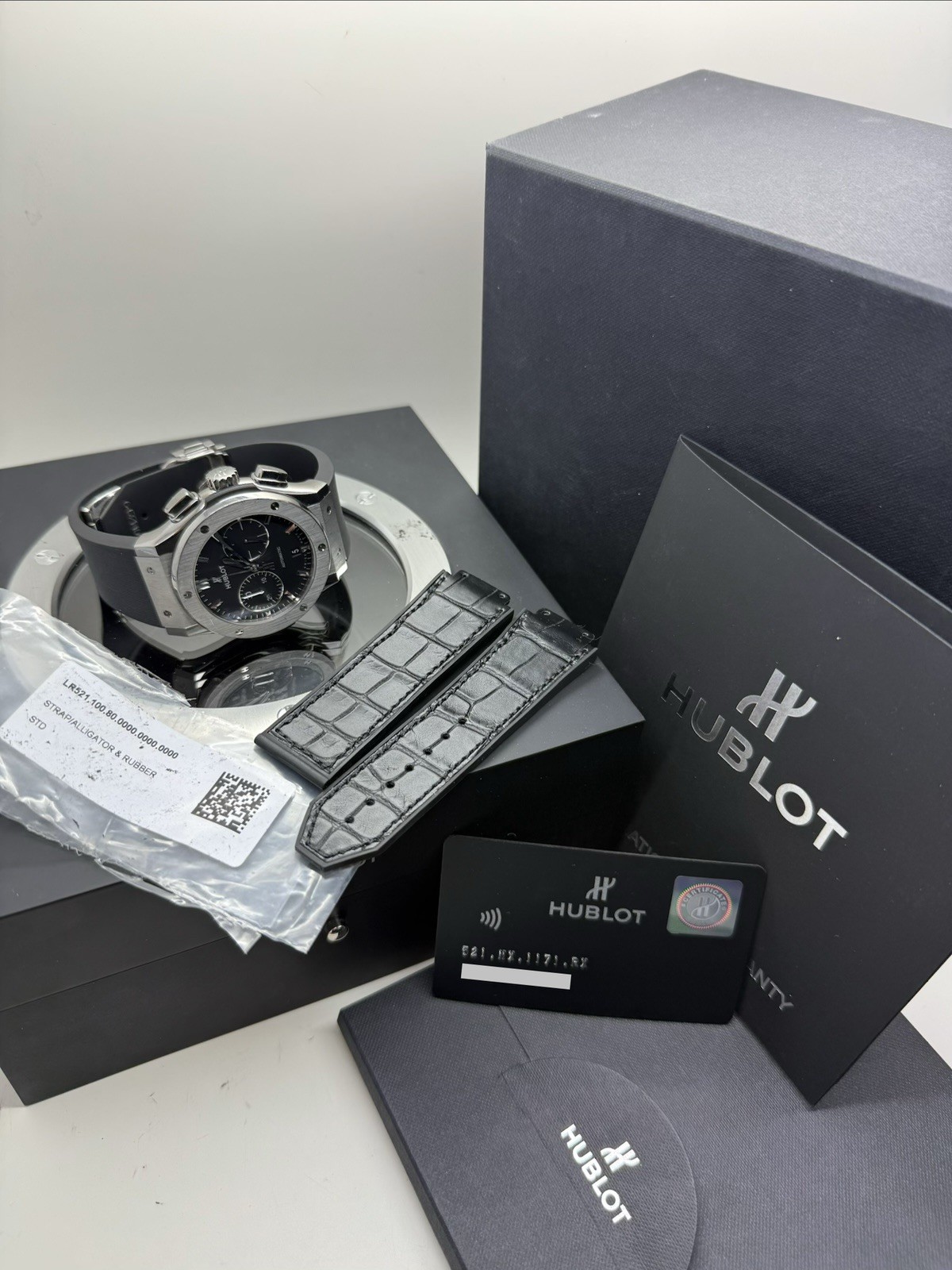 Hublot Classic Fusion Chronograph Auto Titanium Rubber Watch 521.NX.1171.RX B+P