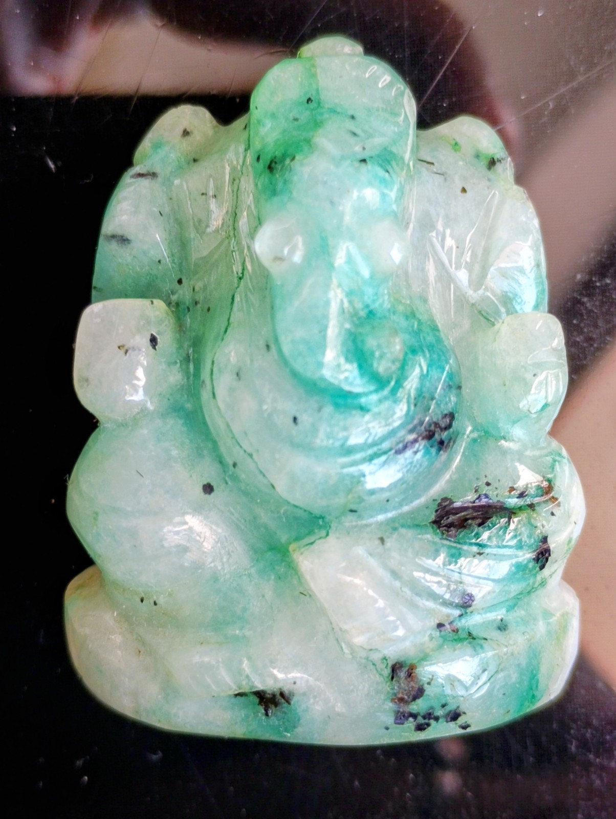 302.75 Ct Emerald Green Ganesh