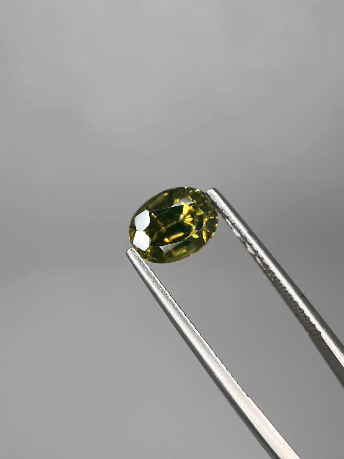 Natural Zircon Loupe Clean Oval Shape | Sri Lanka 🇱🇰 | 3ct +