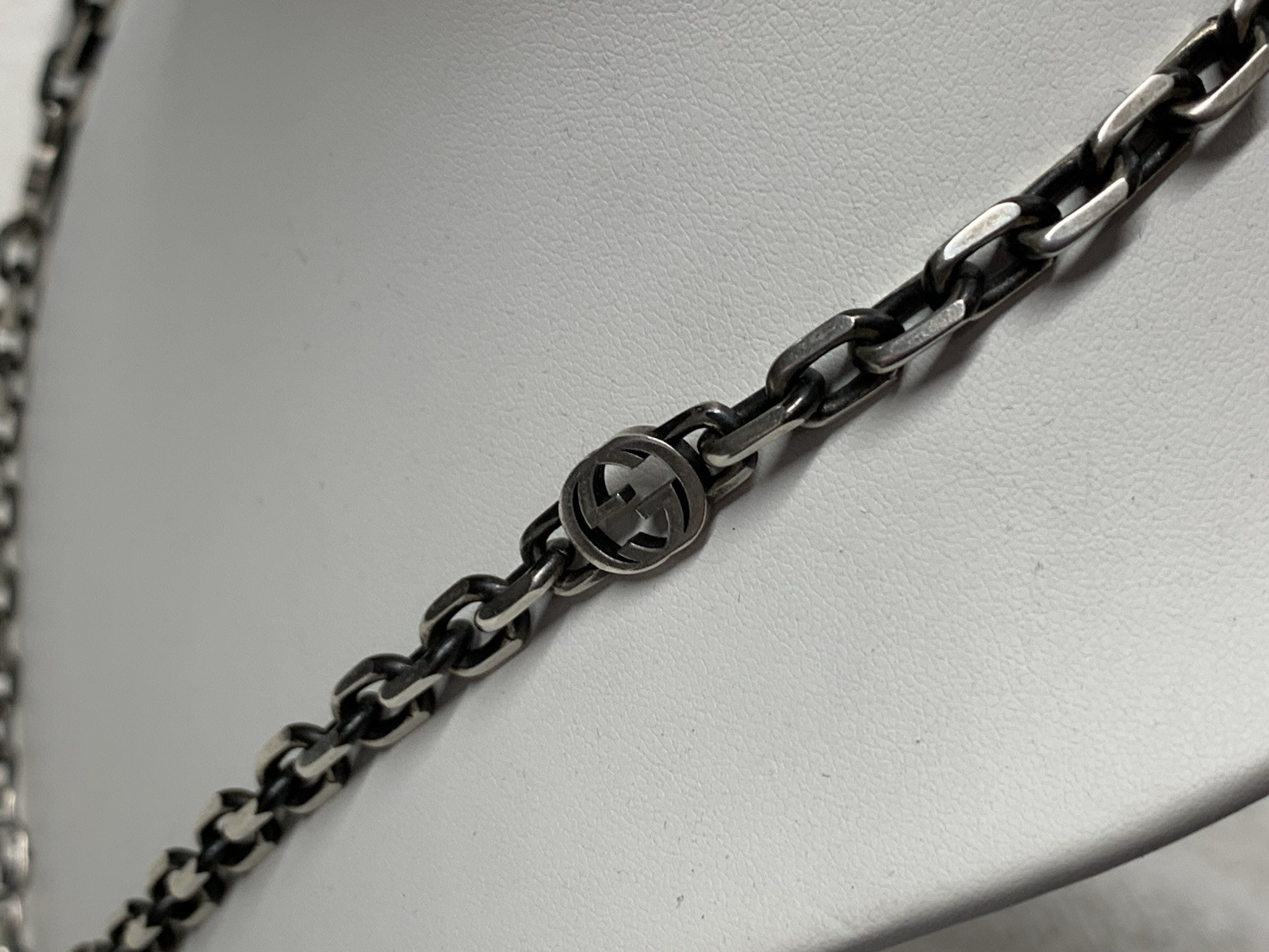 Gucci Sterling Silver 925 GG Interlocking G Link Chain Necklace (23″)
