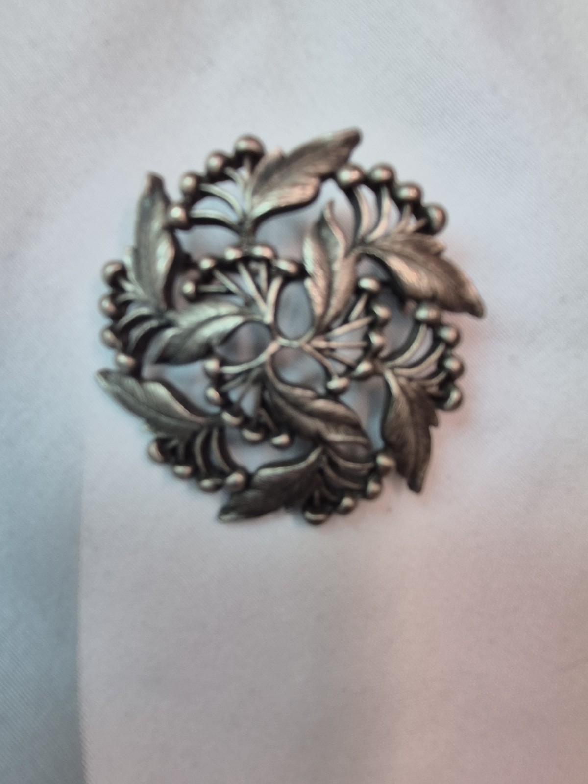 Vintage Brooches Lot Of Four