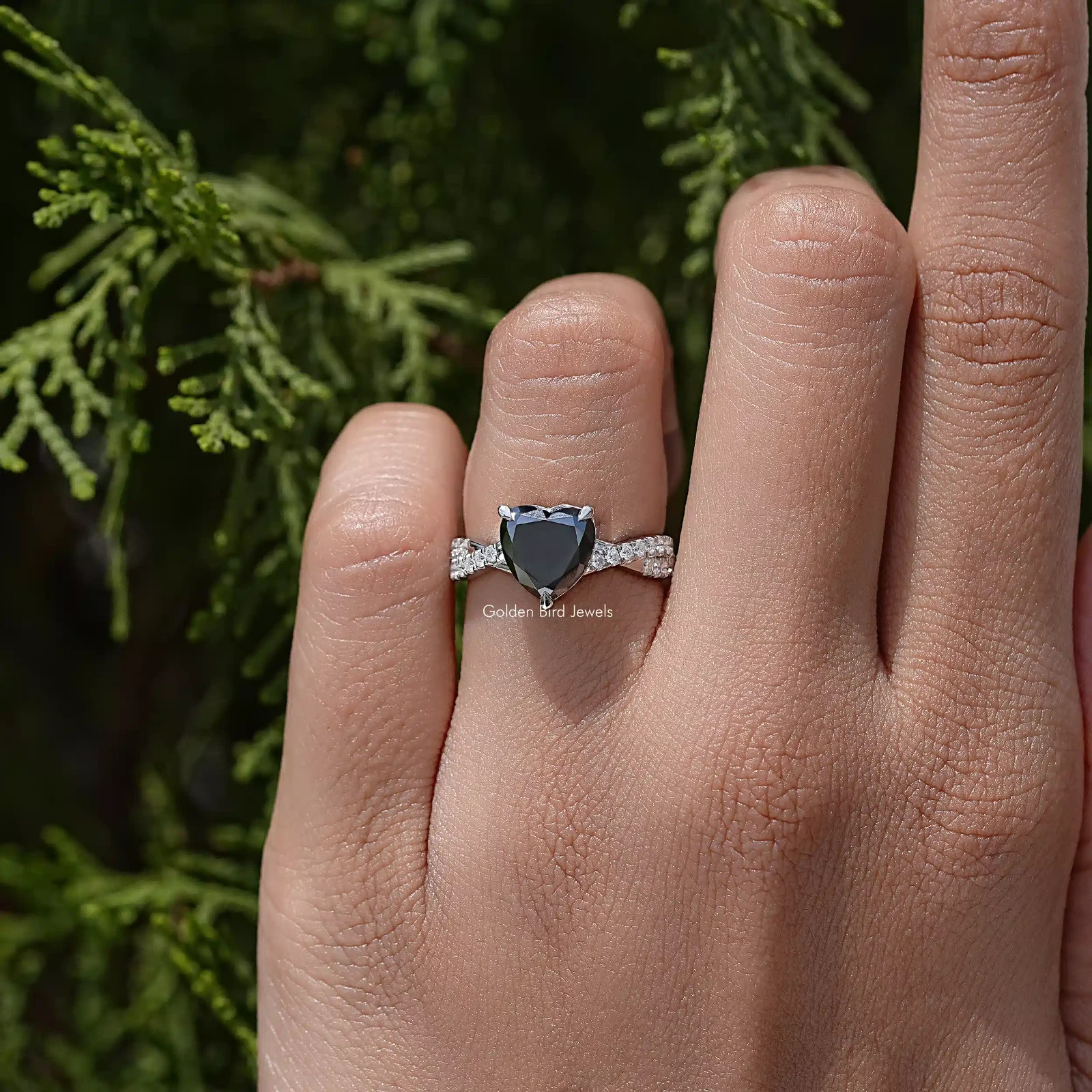 Black Heart Moissanite Twisted Ring