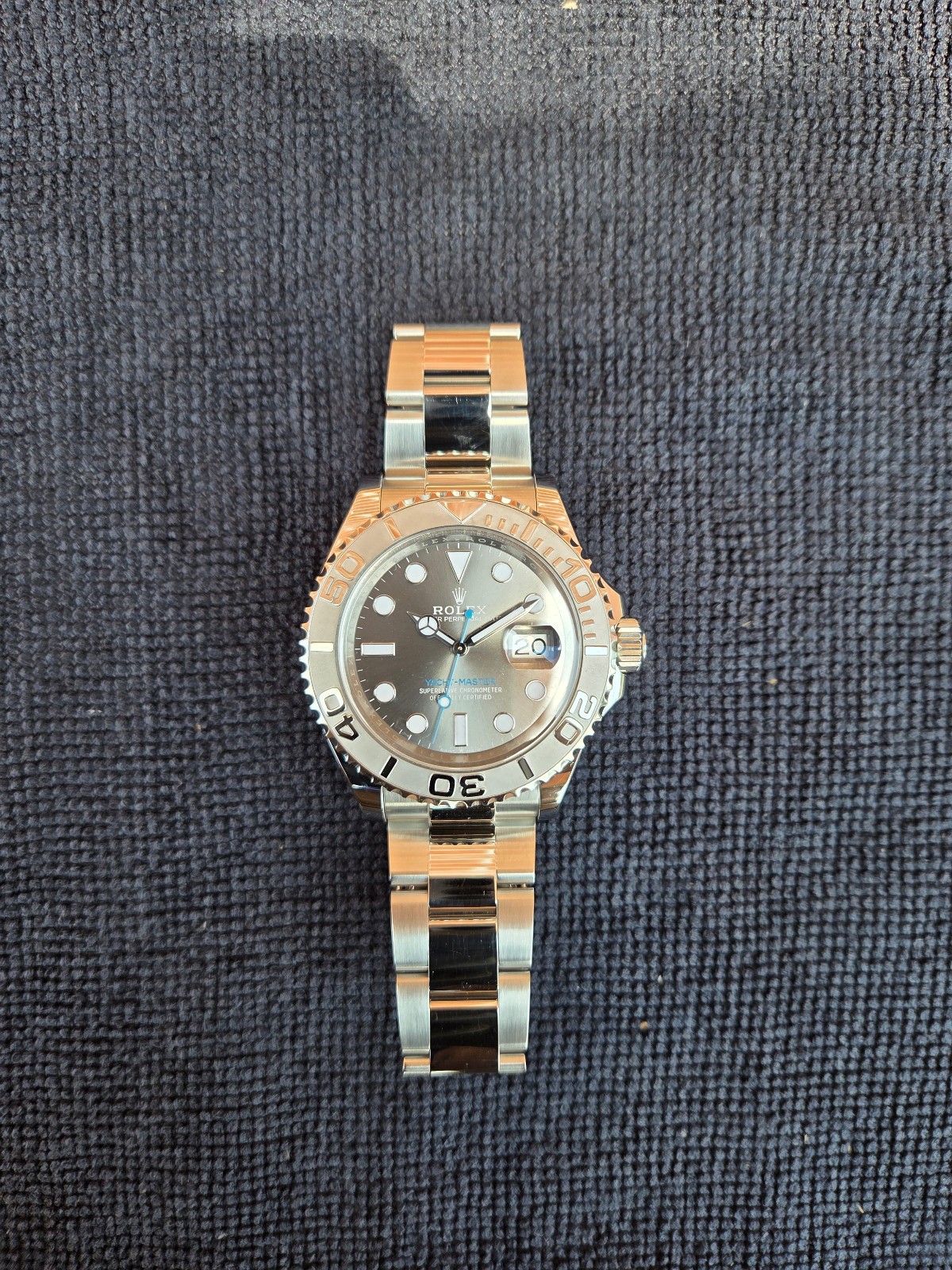 Rolex Yacht Master 126622 40mm Steel Platinum Rhodium Blue Watch Box