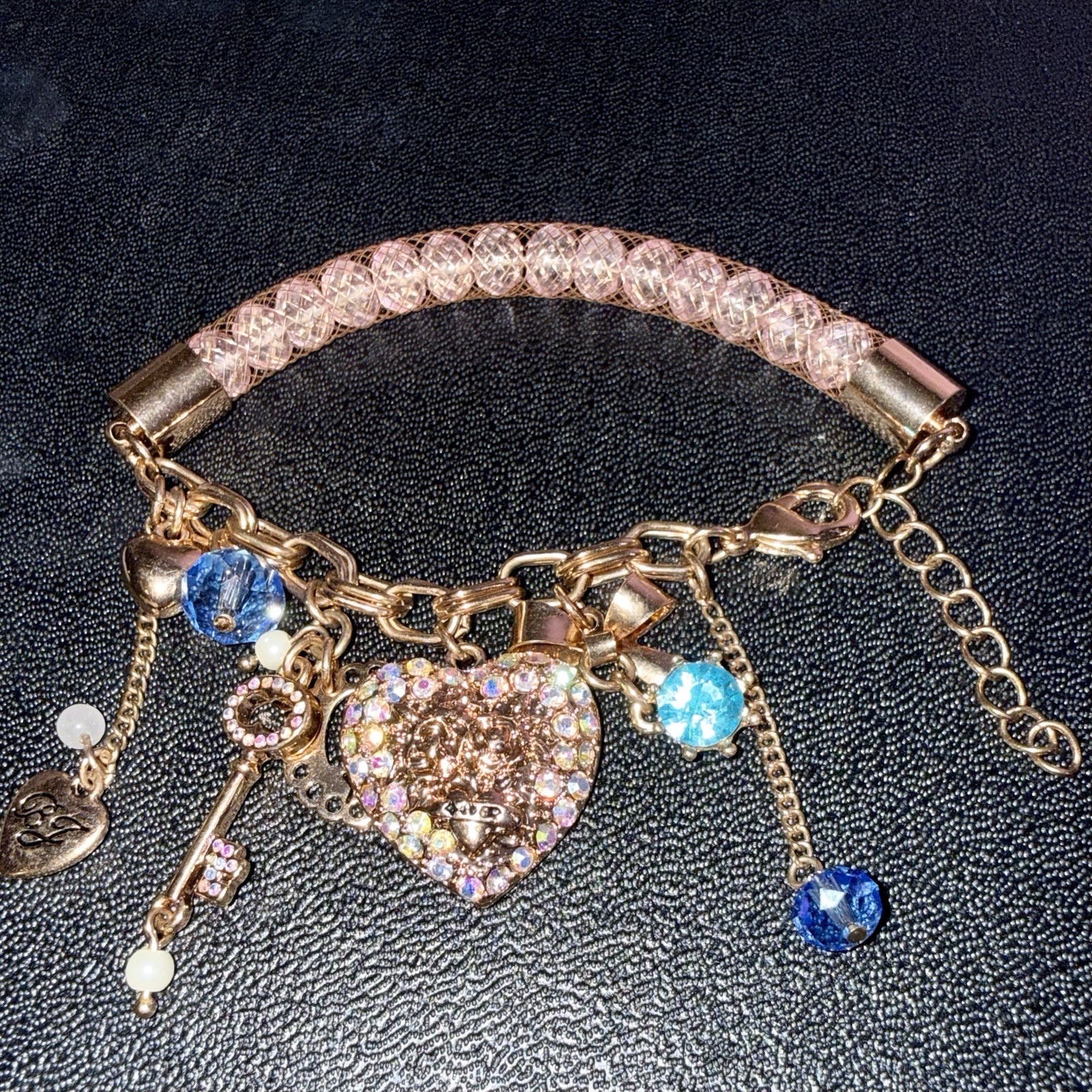 Betsey Johnson Vintage Rhinestone Heart Charm Bracelet Pink Mesh Gold Tone 7-9″