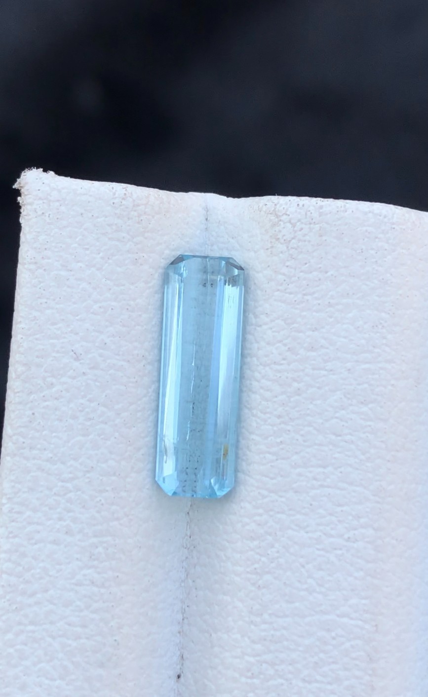1.20 Ct Blue Transparent Aquamarine Gemstones
