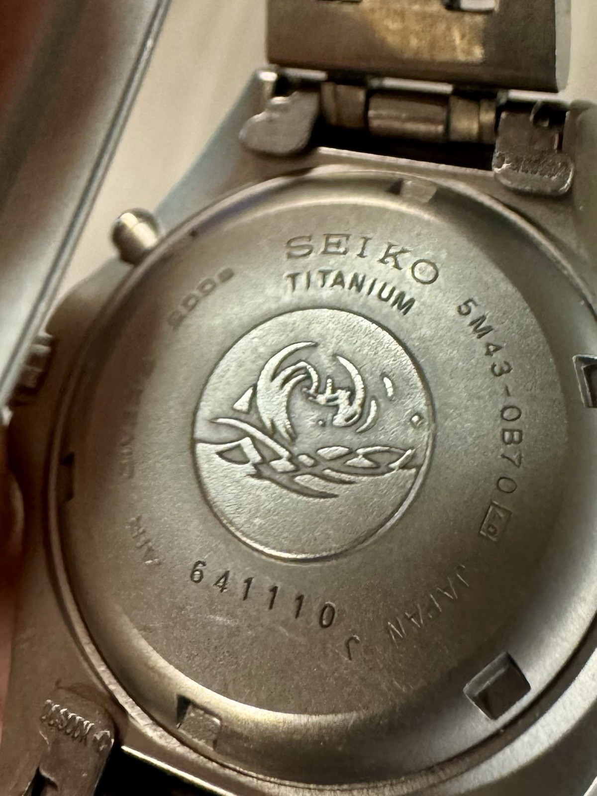 Seiko RARE Gray Ghost AGS Titanium Kinetic Watch