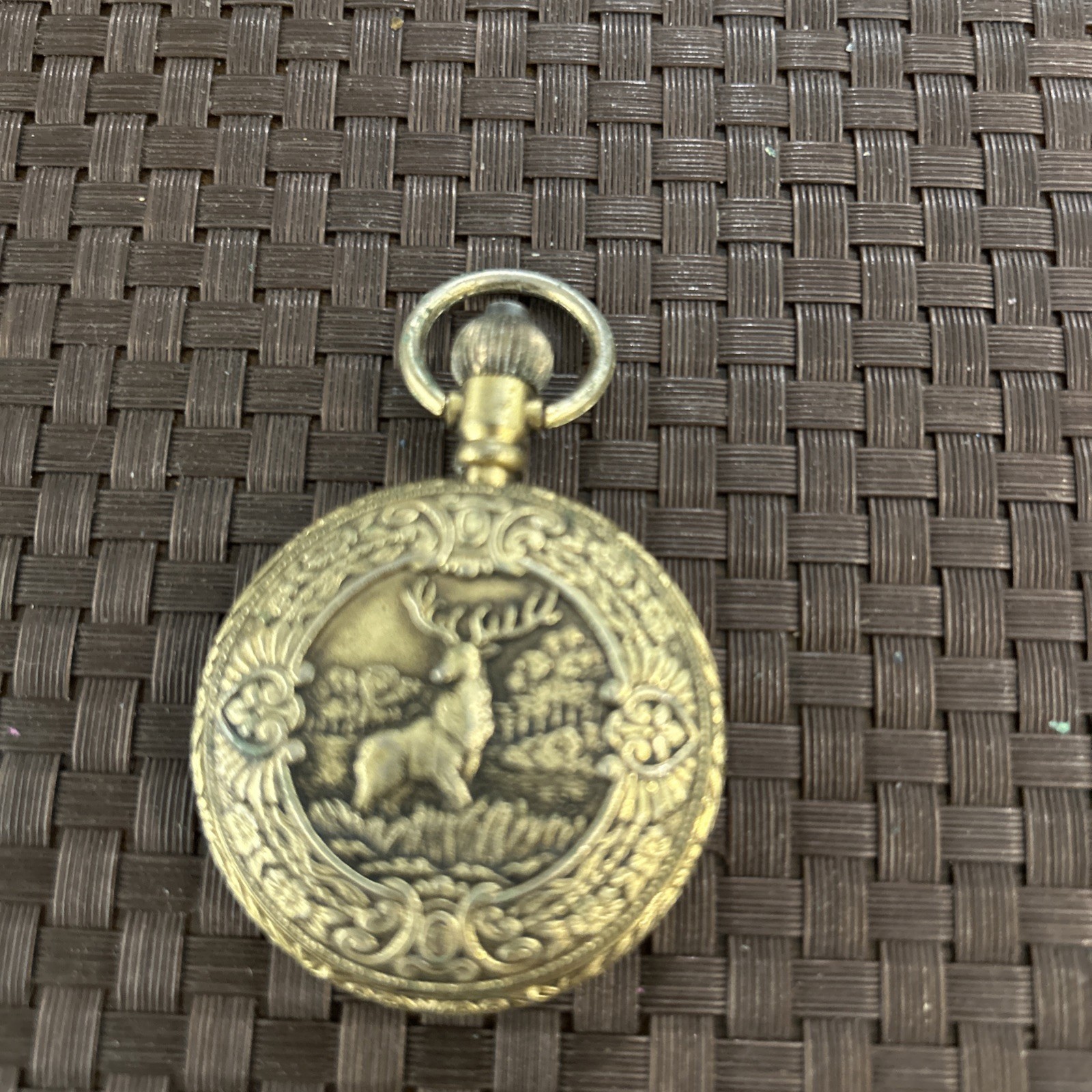VINTAGE ARNEX BUCK FLORAL BASE METAL 484 QUARTZ SWISS POCKET WATCH.W/CASE.WORKS.
