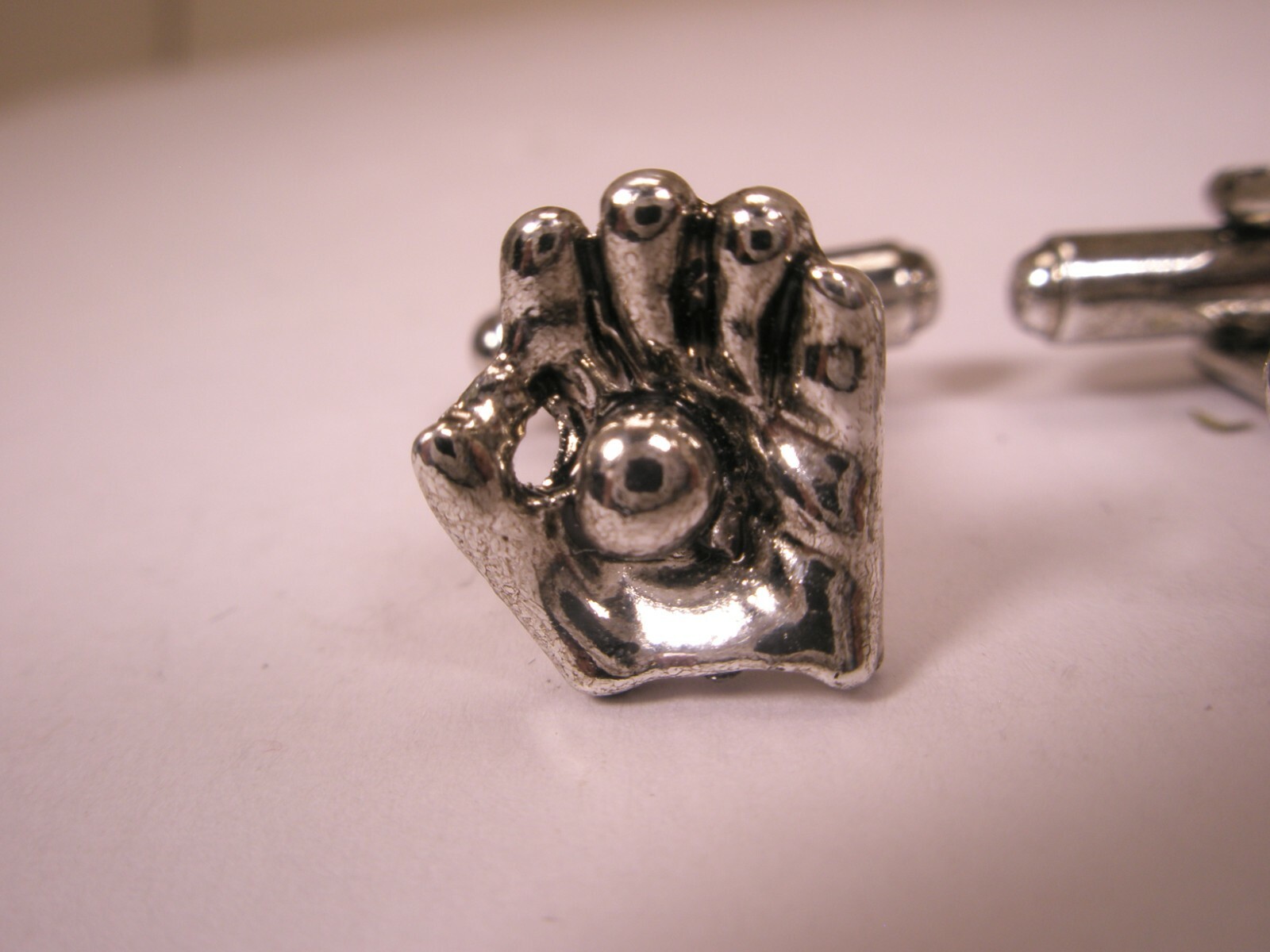 Baseball Mitt Glove & Ball Vintage Small Cuff Links mlb sports
