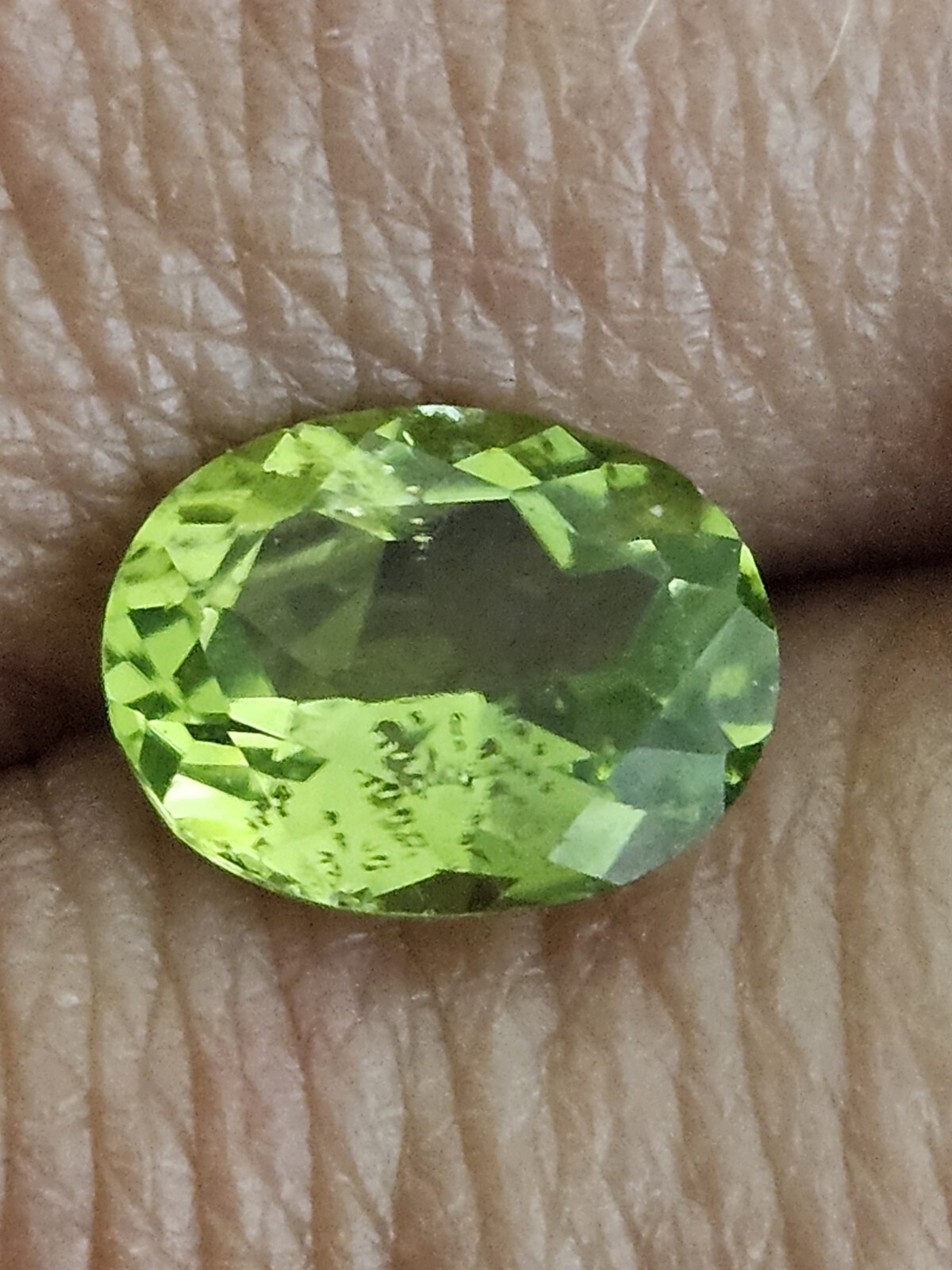 Set Of 13 2CT Natural light green Peridot Stones 9x7mm Oval Shaped 26CTW