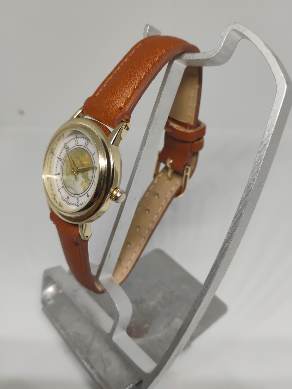 Accutime Watch Corp. Faux Leather Band Working