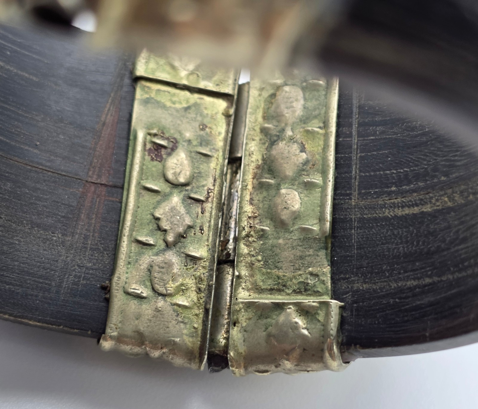 Black Horn Bone Inlay Brass Hinged Pin Clasp Wide Bangle Bracelet India Vintage