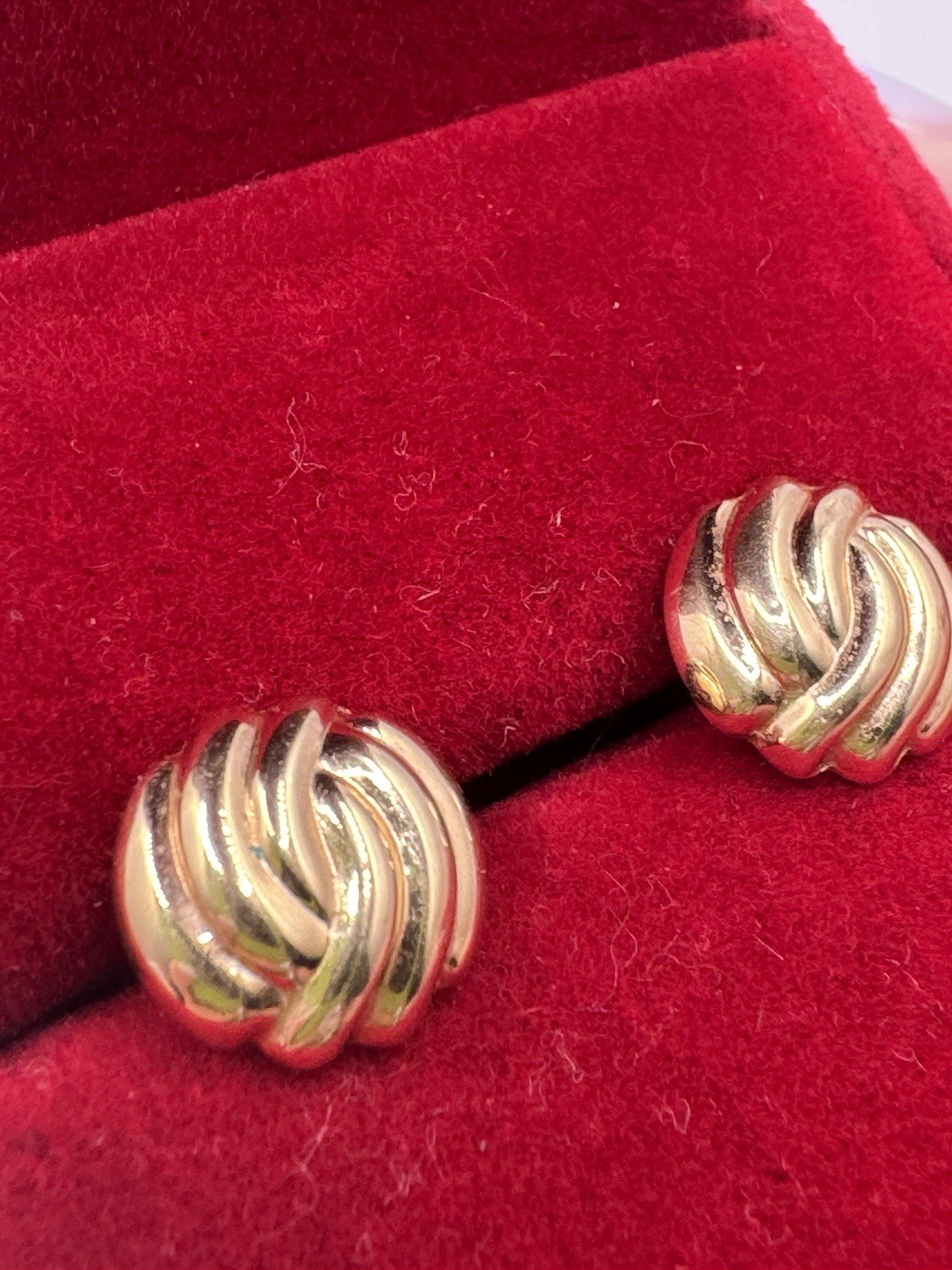 Vintage 90’s 14k Gold Knot Designed Stud small Earrings 0.82gr