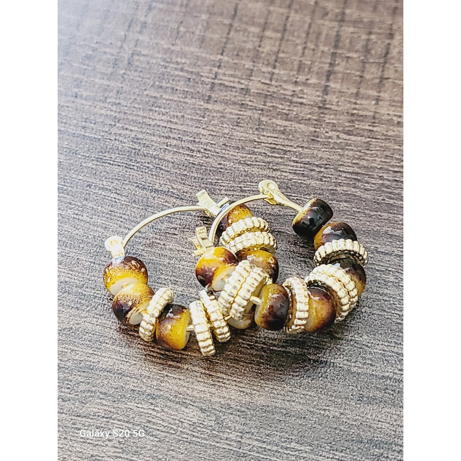 Gold Tone Beaded Hoop Earrings Brown Amber Earth Tone Latch Back 1 Inch