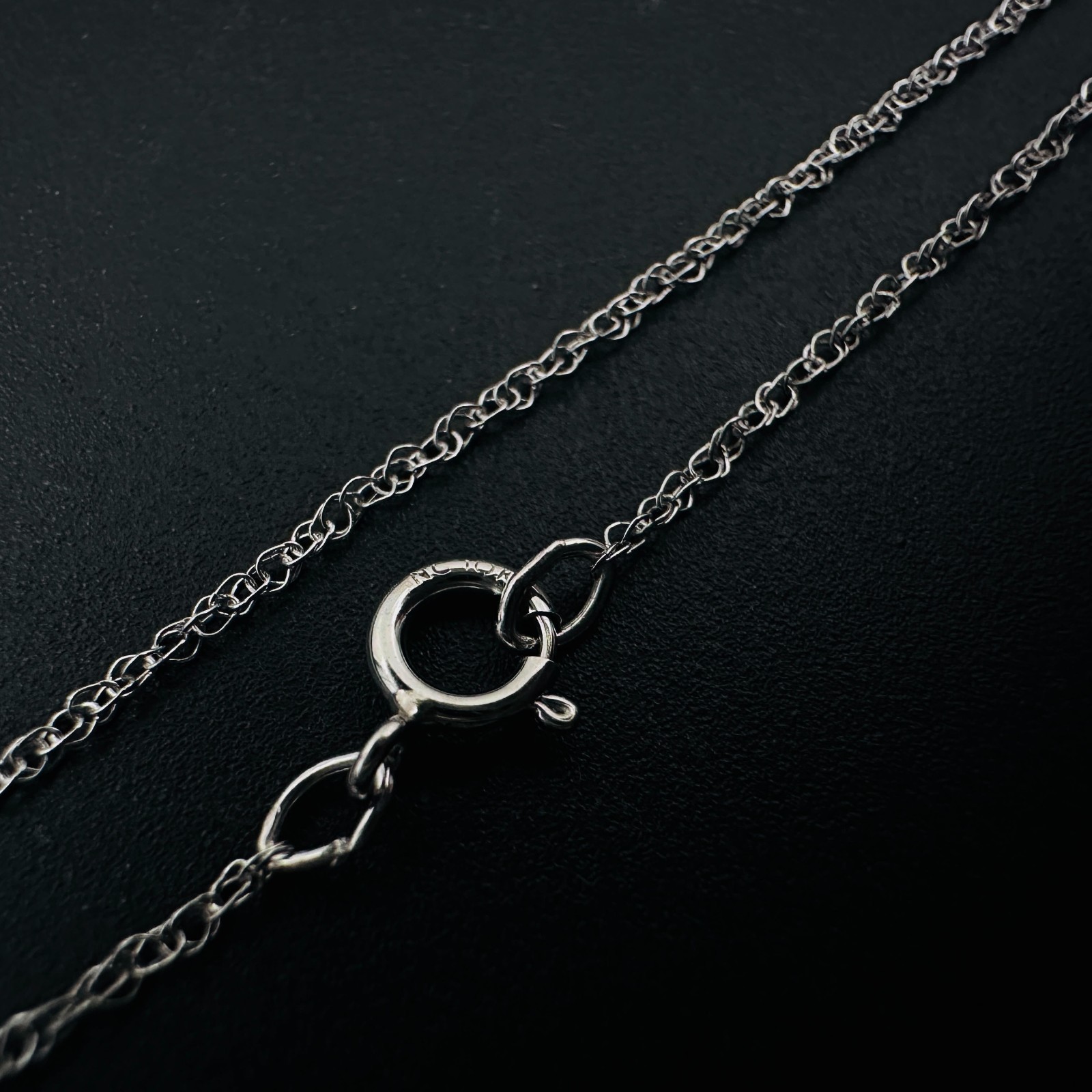 Solid 10K White Gold Thin Prince of Wales Link Chain Necklace, .8mm, 20 1/8″