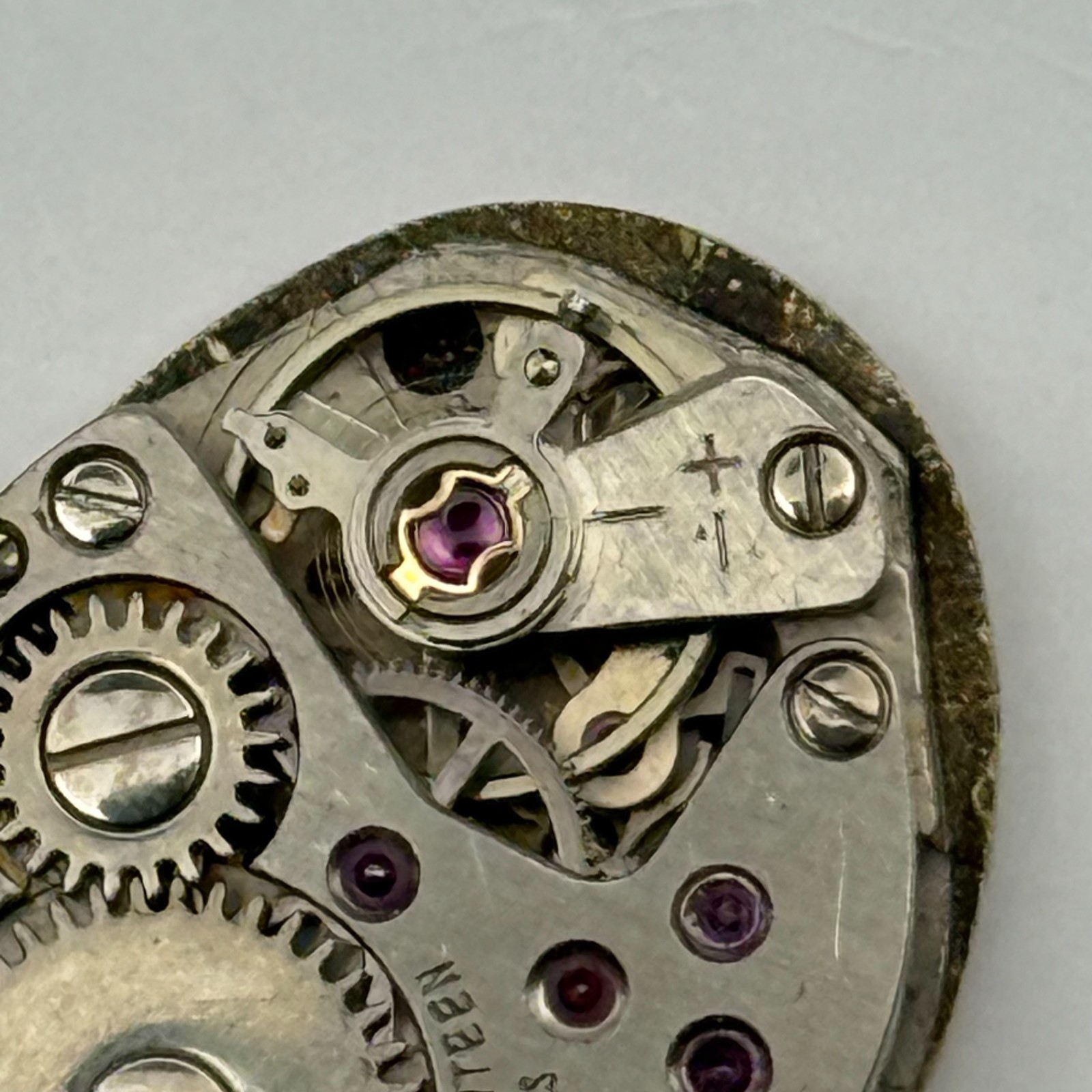 FHF 69-21 Watch Movement Baume 17 Jewels Swiss Manual Wind Parts Repair 15.3mm