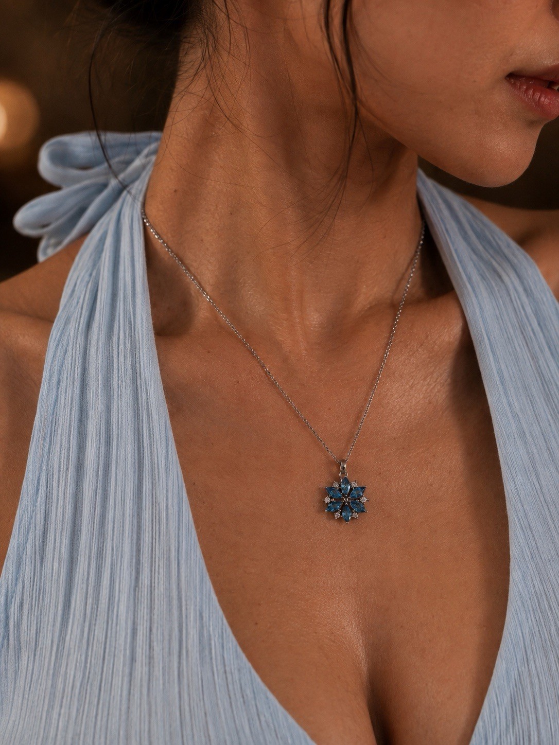 Sky Blue Snowflake Pendant Necklace Silver Tone Crystal