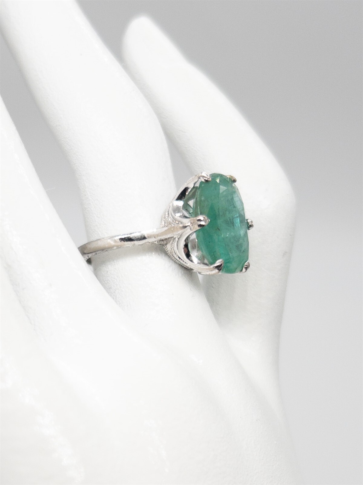 Designer $14,000 8ct Natural Emerald 18k White Gold Palladium Ring SIGNED