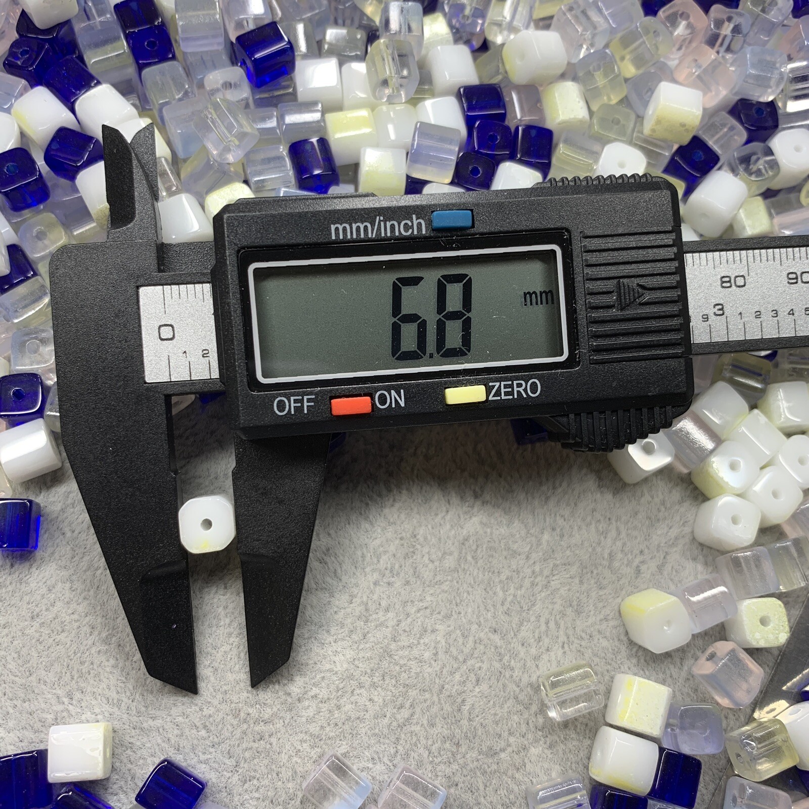 1LB/454G Assorted Blue/ Transparent/ White 6mm Square Cube Crystal Glass Beads