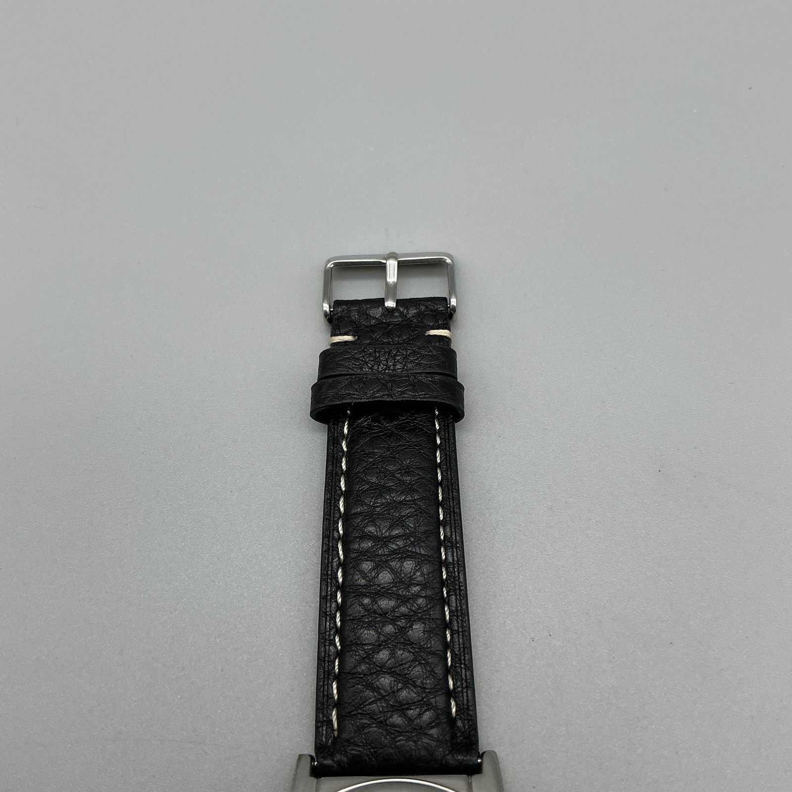 Disney Mens Watch 38mm Mickey Mouse Dial Black Strap Silver Tone New Battery