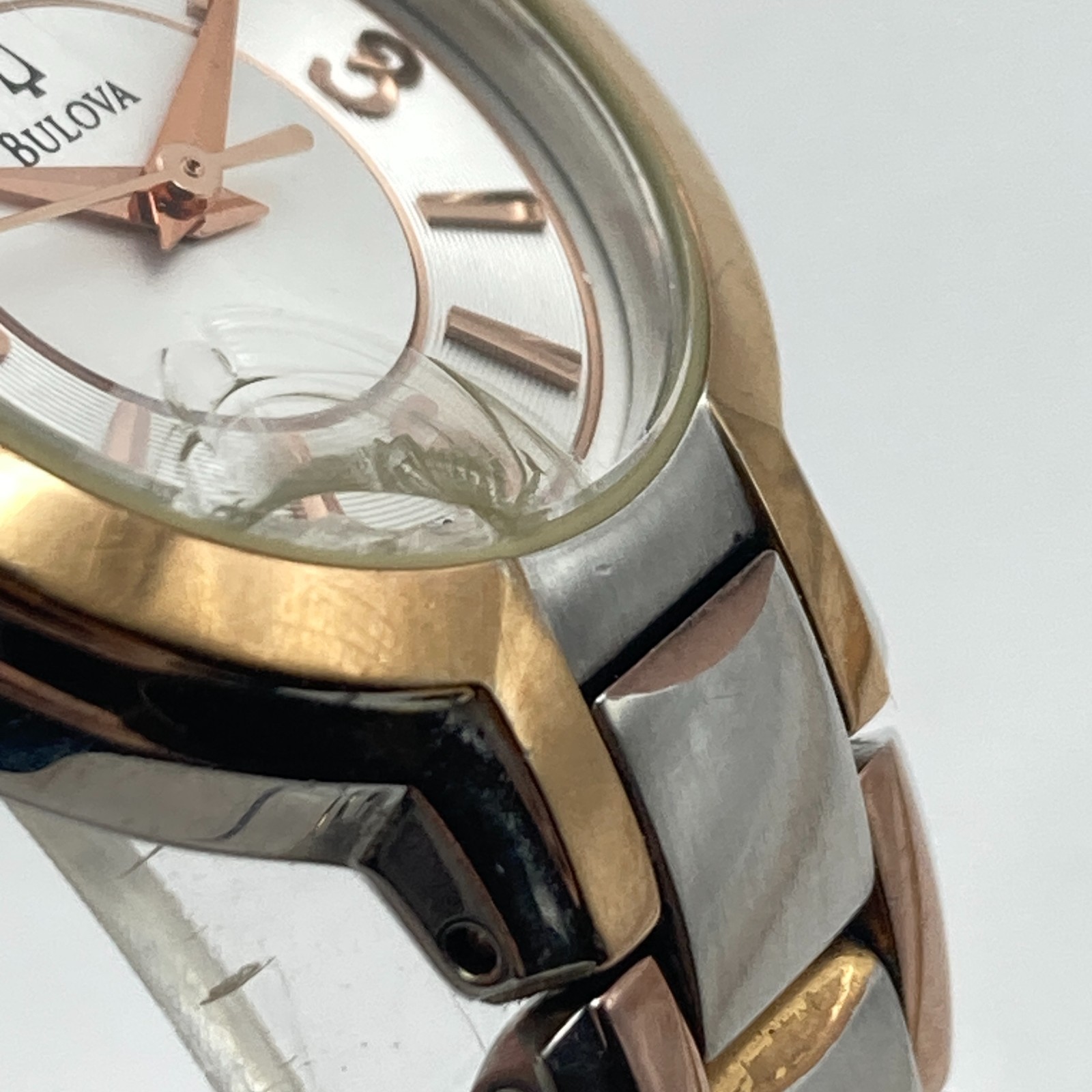 Bulova Women’s Watch Silver Rose Gold Tone FLAWED CRYSTAL 98L153 New Battery 7″