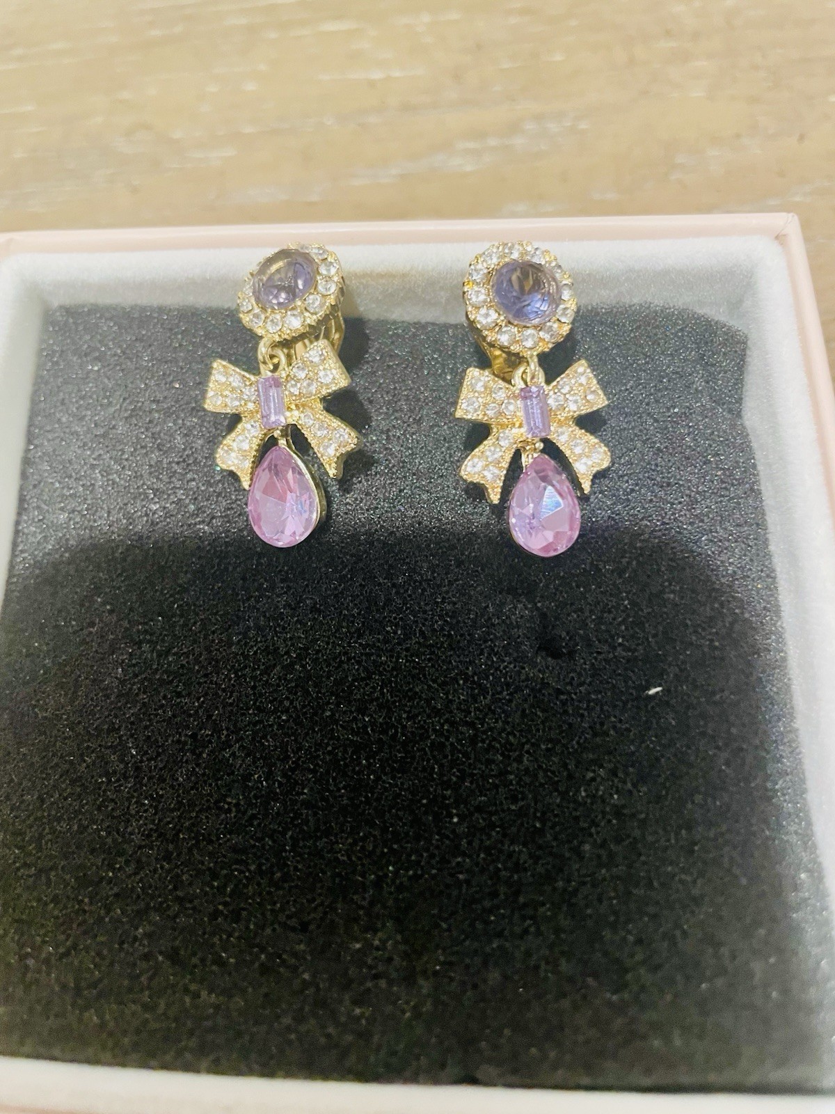 Gold Tone Purple Rhinestone Crystal Bow Teardrop Dangle Clip On Earrings Back