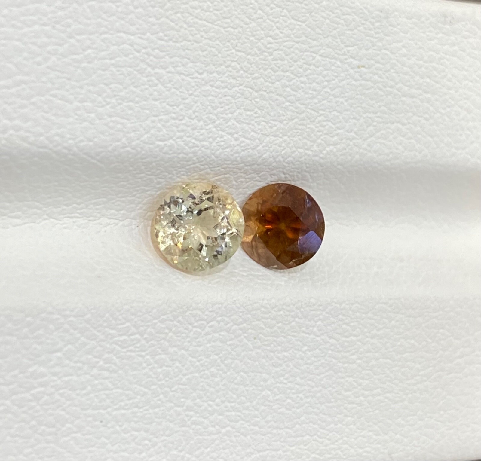 1.83 ct Best Grade / Natural Tourmaline – 6 mm Round Fancy Pair – Video !!