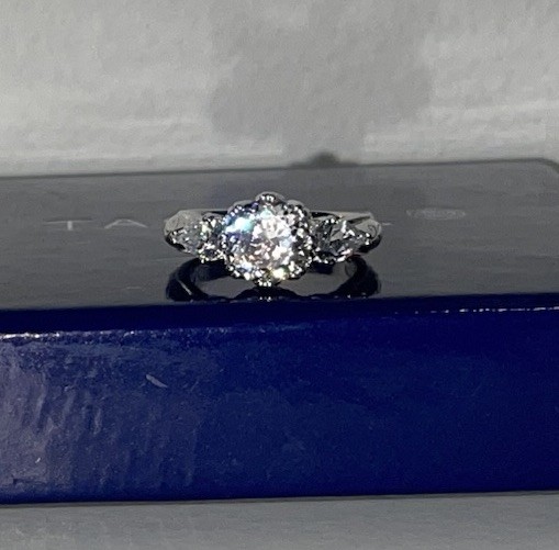 QVC TACORI EPIPHANY DIAMONIQUE BLOOM CUT RING W/ PEAR ACCENTS SZ 6 #J27578