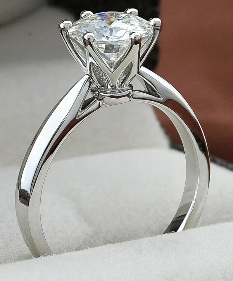 Lab Grown Diamond IGI EF/VS1 2.00 CT Round-Cut Engagement Ring 14k White Gold