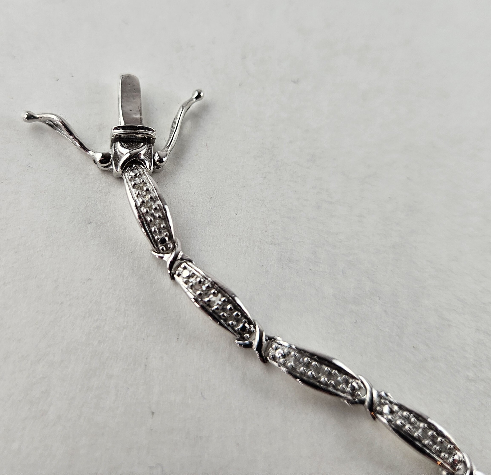 Sterling Silver Tennis Bracelet with Small Diamonds 8.25in 7.0g [8443]