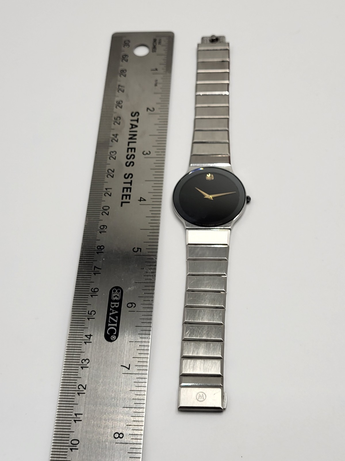 32mm [RARE] Ultra THIN Movado 1990 Museum Women’s Watch 84-40-880 Swiss 7.5″