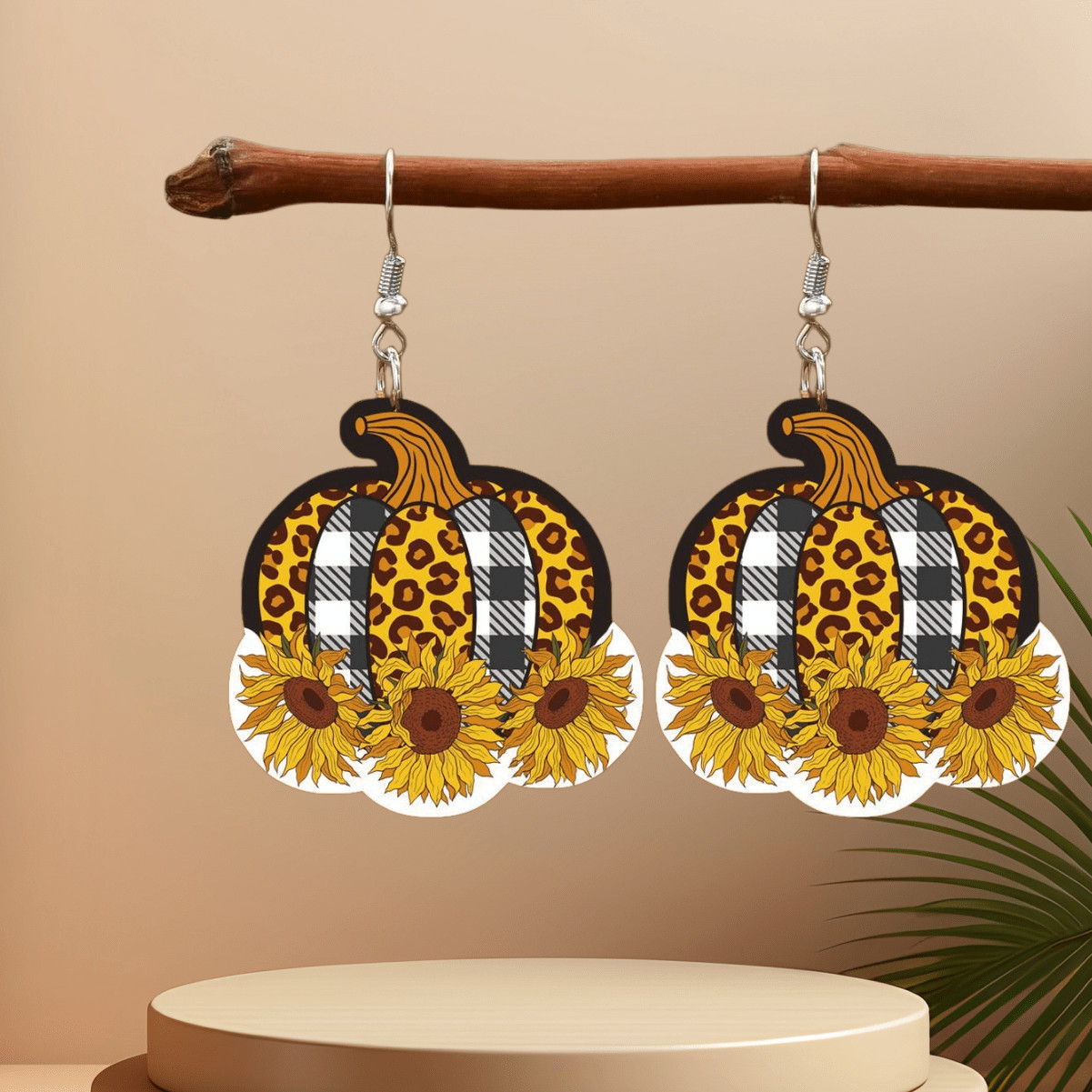 1 Pair of Women’s Vintage PU Leather Pumpkin and Sunflower Thanksgiving Earrings