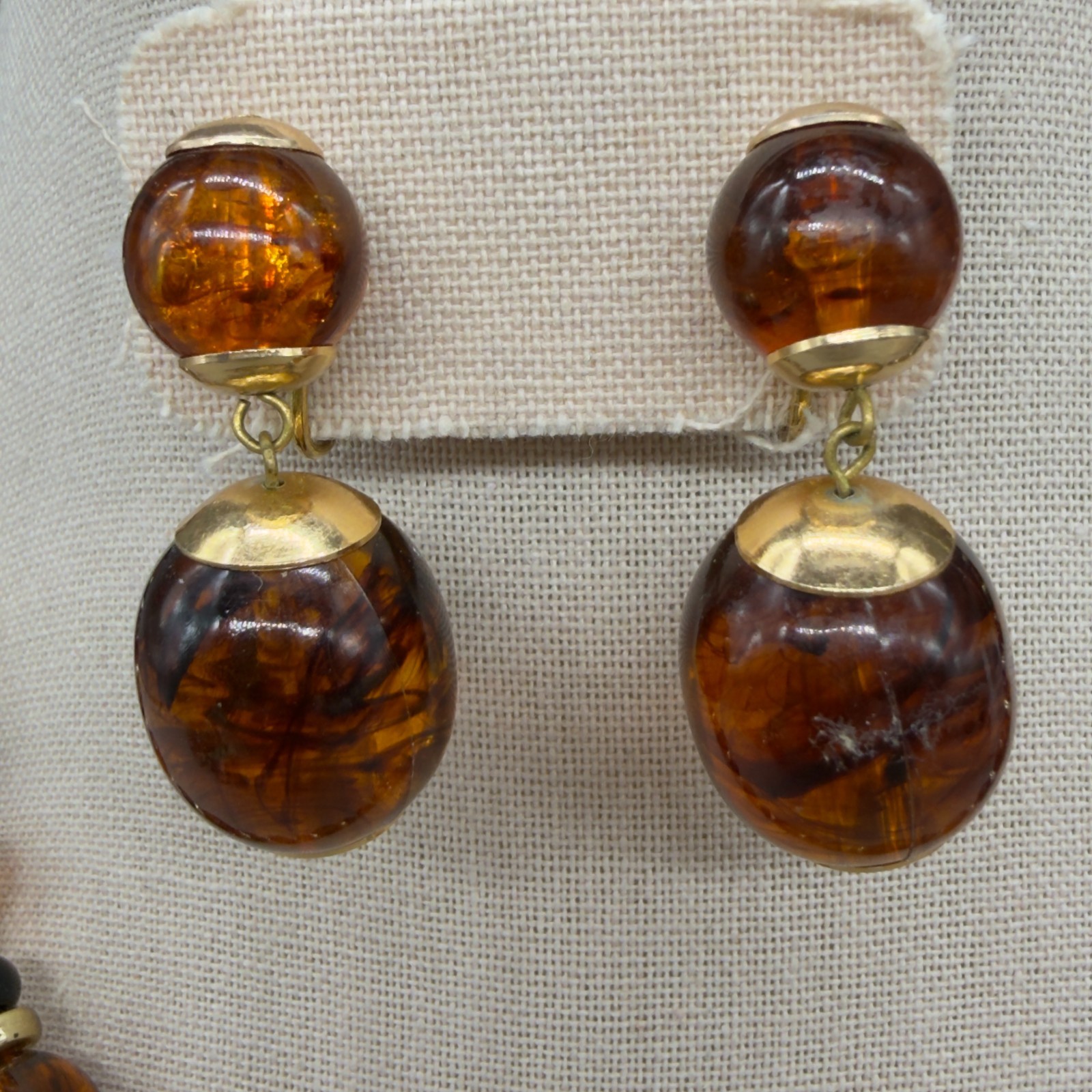 Vintage Lucite Necklace Earrings Jewelry Set Clip Ons Orange Brown Swirl Beaded