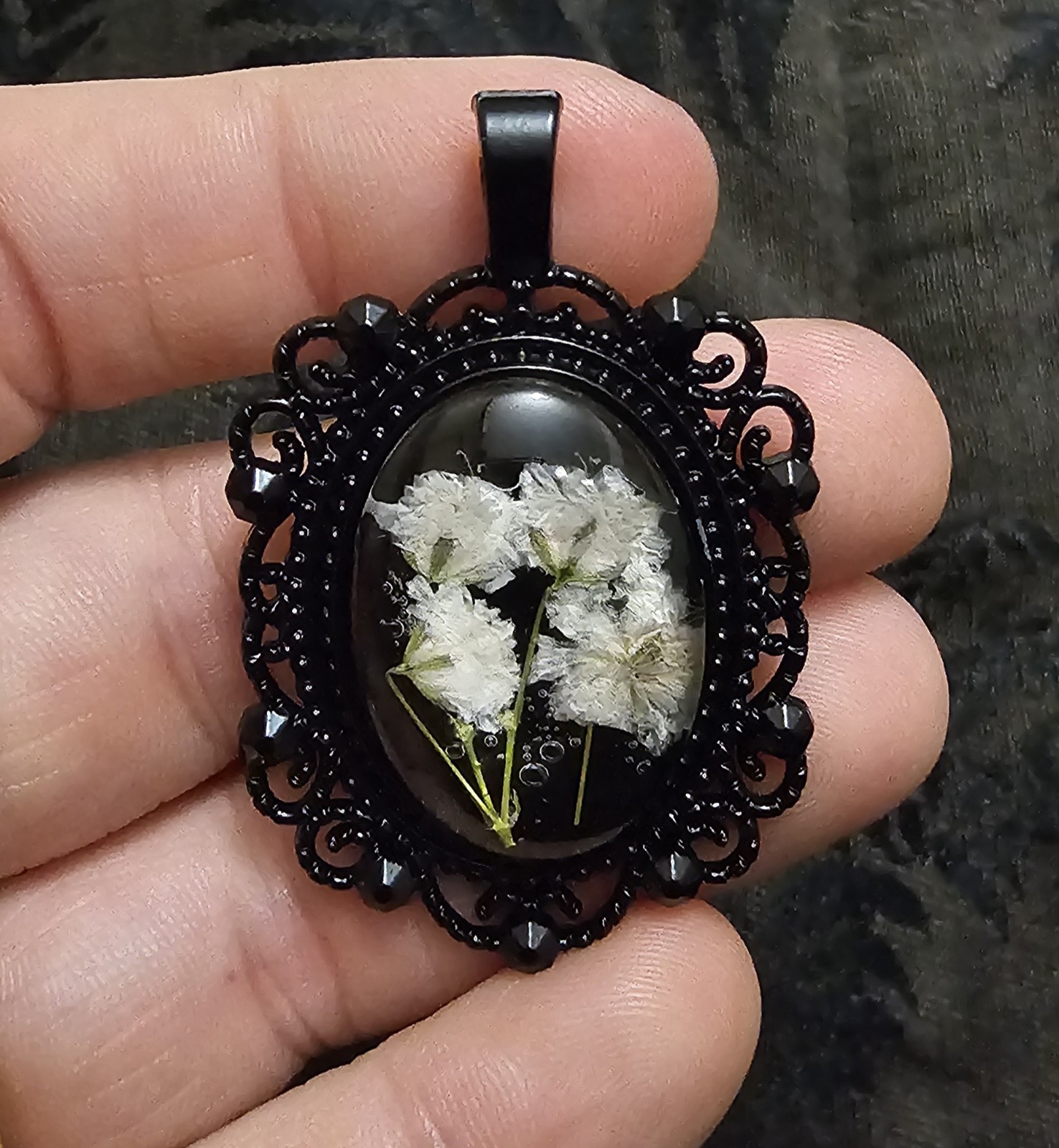 Black Gothic Oval Resin Pendant Real Baby’s Breath Flowers Handmade