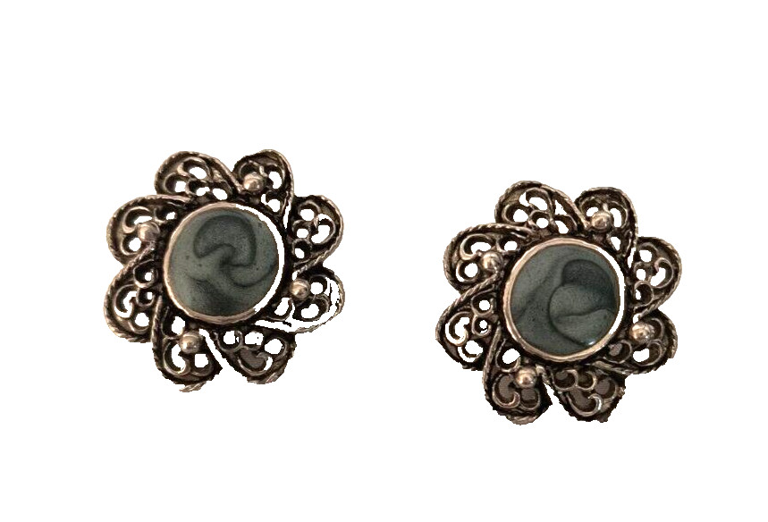 Vintage Blusih Gray Cabochon Women’s Stud Earrings Appx 1 in Silver Tone Alloy