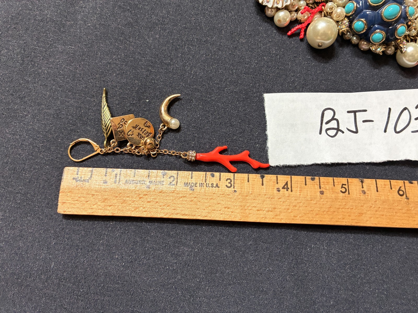Betsey Johnson Necklace & Earrings Set Nautical Theme Sea Horse Shells BJ103