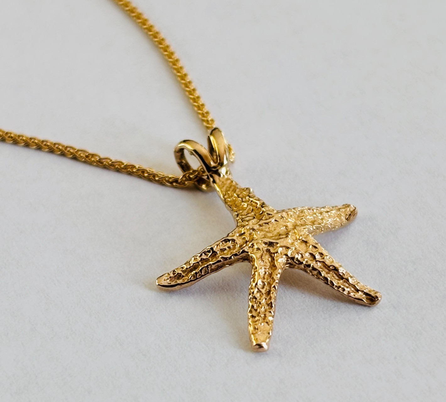Vintage 14K Yellow Gold Starfish Nautical Beach Sea Life 1″ Pendant 1.5g