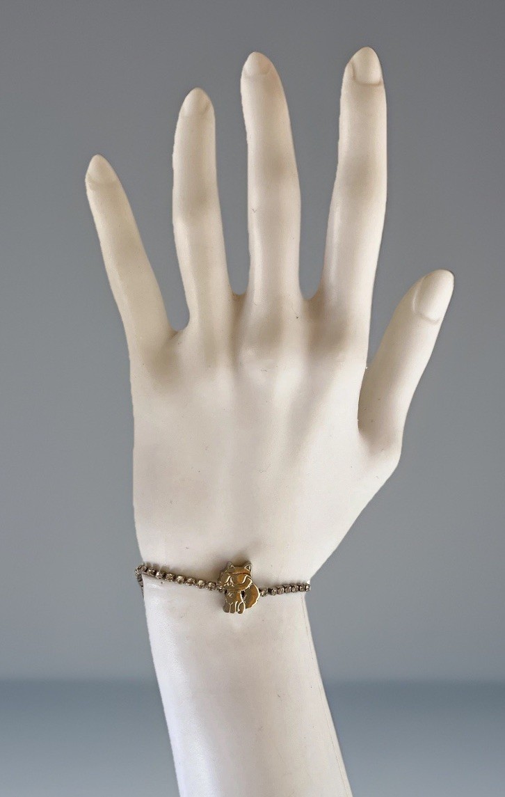 Karl Lagerfeld Silver Tone Bracelet Rhinestones & Cat Charm 4-1/2″ – 8″Long