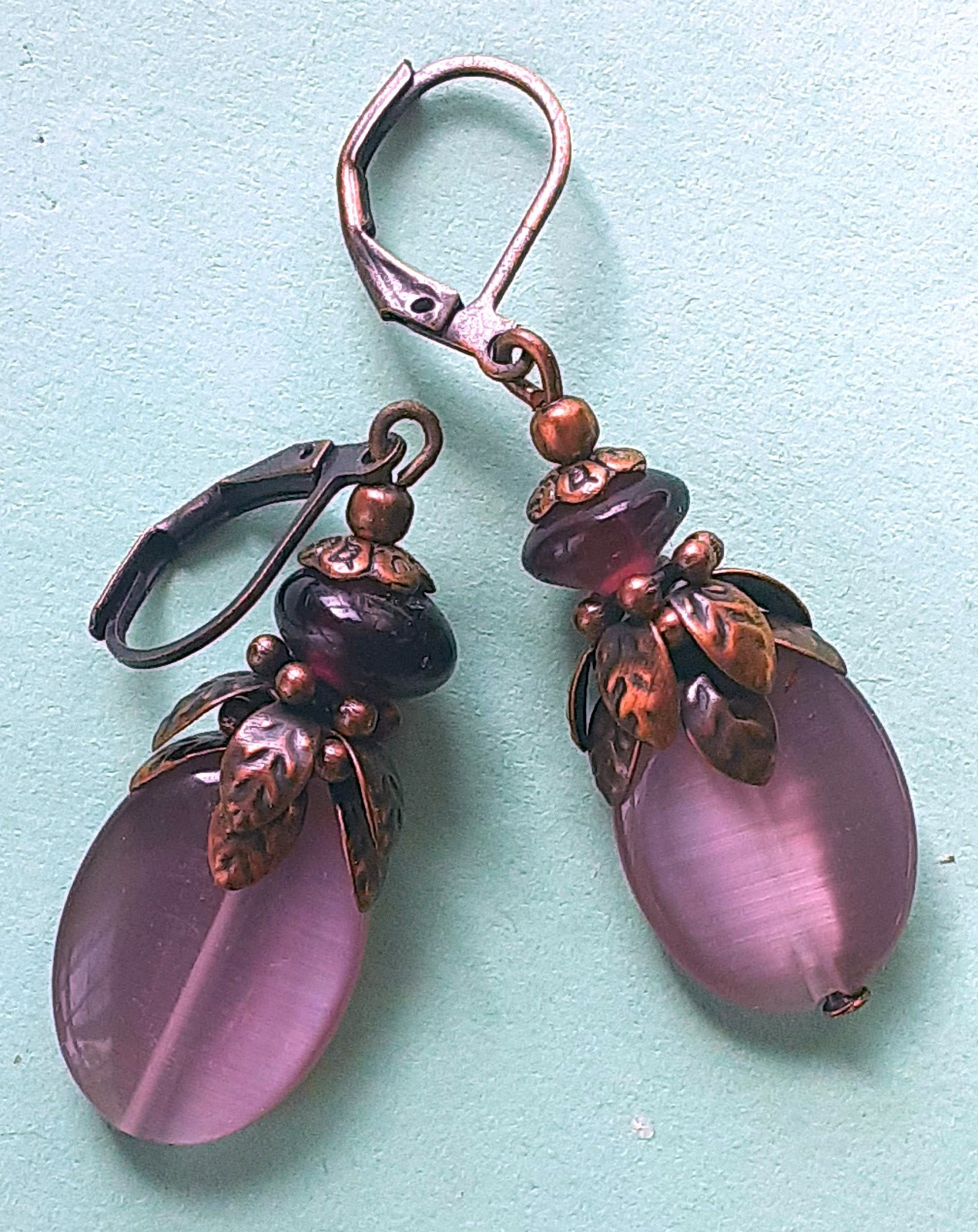 MAUVE PLUM CAT EYE oval earring COPPER LEVERBACK handcrafted #N25
