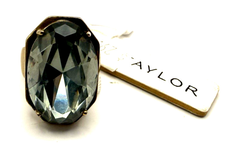 NWT ANN TAYLOR Large Smoky Graphite Oval Rhinestone Cocktail Ring Size 7