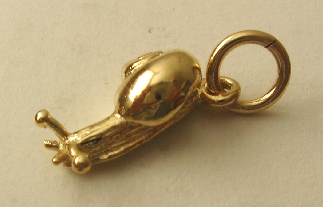 SOLID 9K 9ct Yellow Gold Snail Animal Charm Pendant