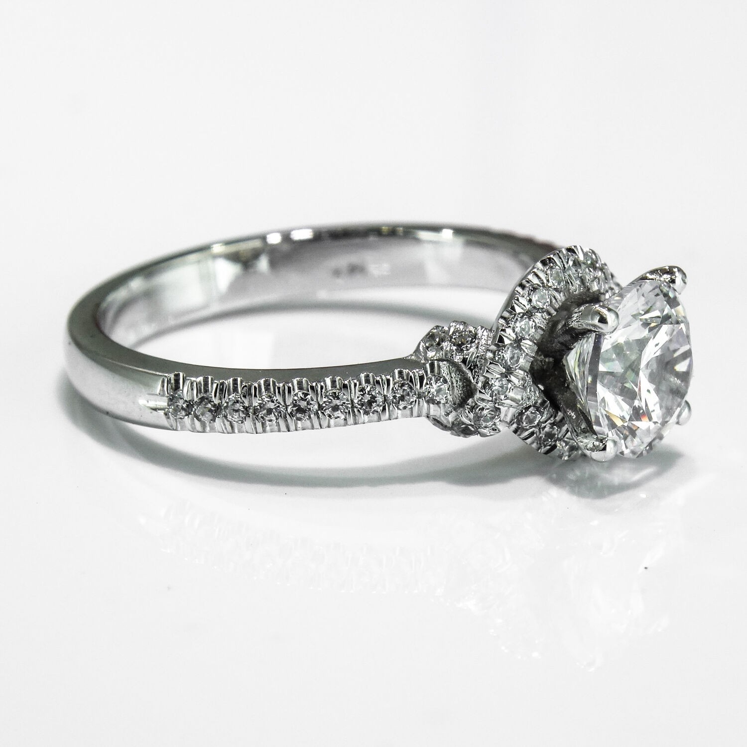 1.53 CT F/VS2-SI1 Sparkling Round Cut Diamond Engagement Ring 14K White Gold