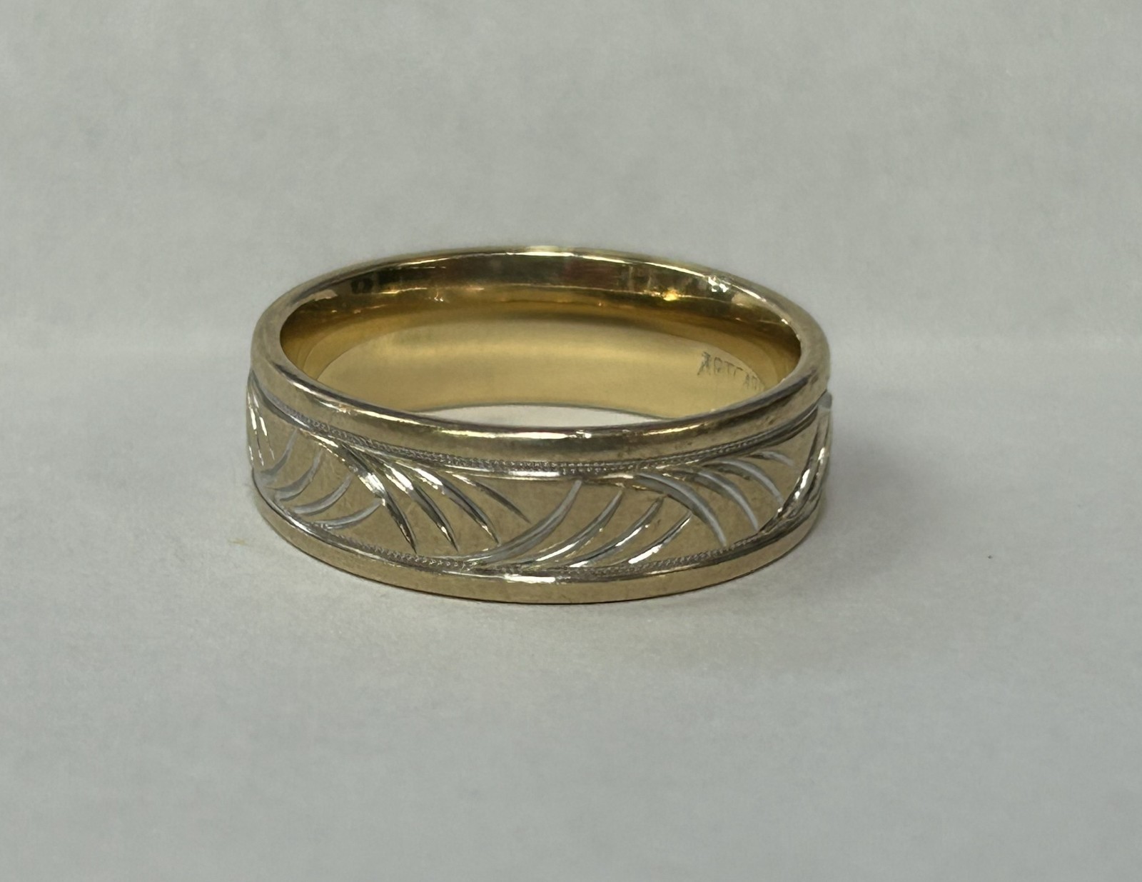MA6 Artcarved 14k Two-Tone Gold Etched Design Wedding Band Size 9.75 – 9.1 Grams