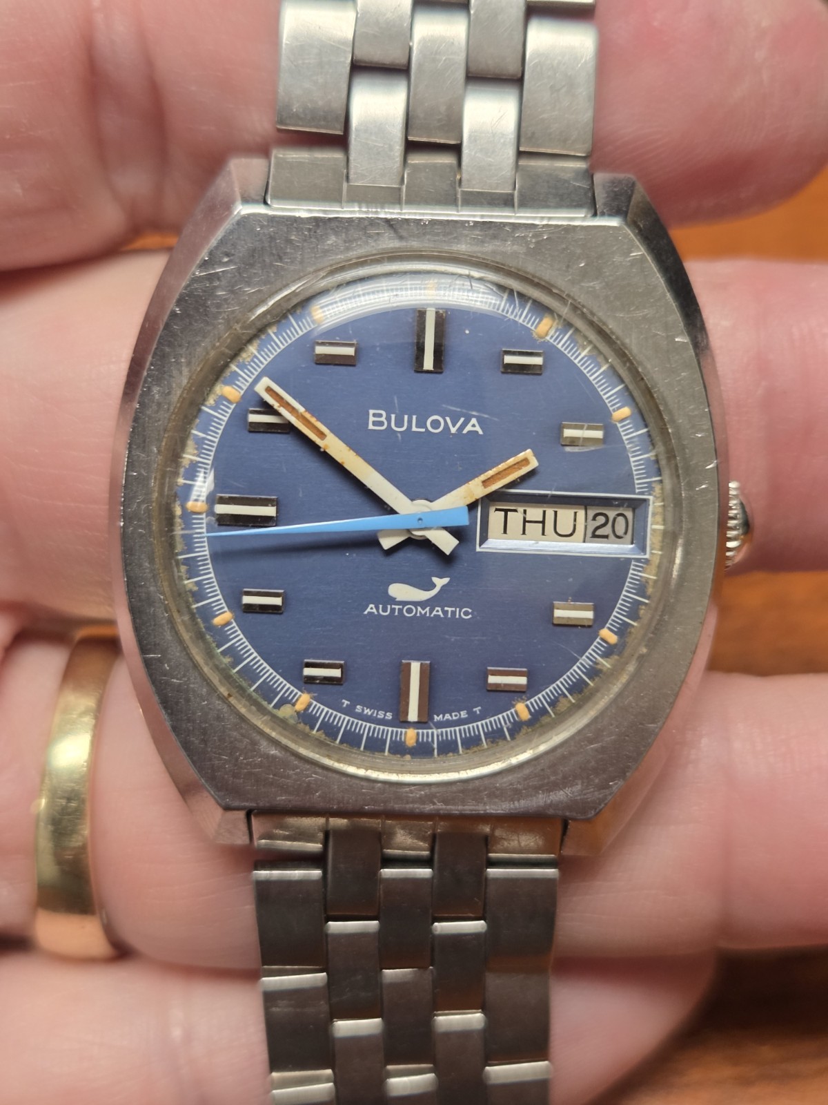 Vintage 1970 34mm Bulova Sea King Automatic Day/Date Swiss Blue Dial Runs Good