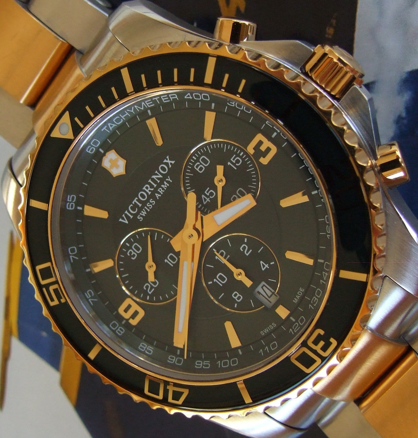 VictorINOX SWISS ARMY~MAVERICK GS GREEN/GOLD CHRONOGRAPH~Ratchet Bezel~43mm~LNEW