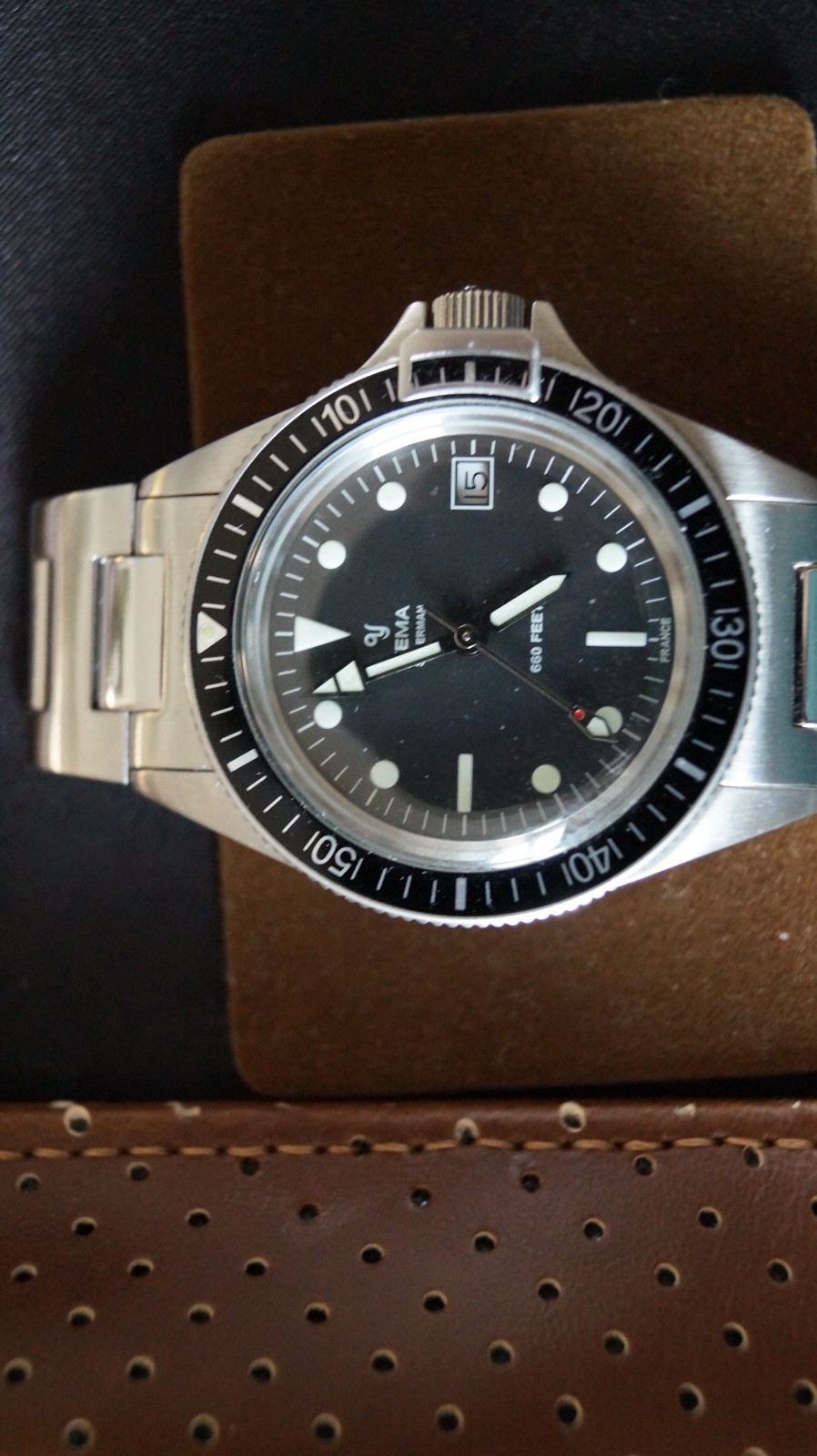YEMA Superman Heritage Quartz 39mm Black Skin Diver YMHF1573-AM date @3